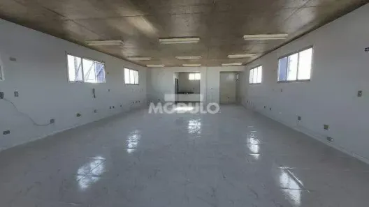 Sala Comercial para alugar, 185m² no Centro, Uberlândia