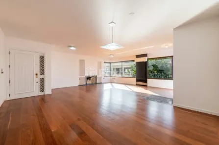 Apartamento com 3 Quartos à venda, 162m² no Mont Serrat, Porto Alegre