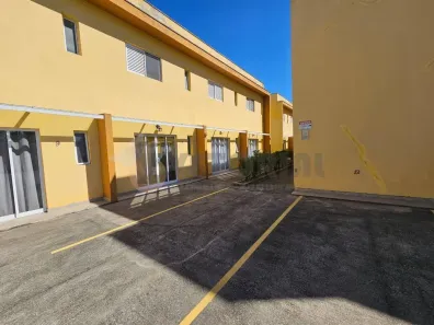 Sobrado com 2 Quartos à venda, 75m² no Recanto Som do Mar, Caraguatatuba