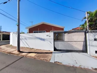 Casa com 2 Quartos para alugar, 105m² no Vila Yamada, Araraquara