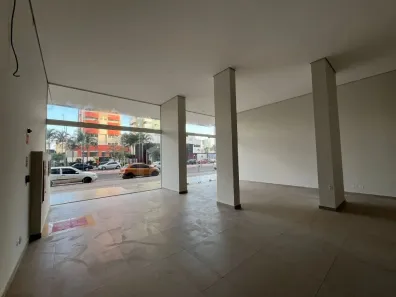 Sala Comercial para alugar, 120m² no Zona 07, Maringá