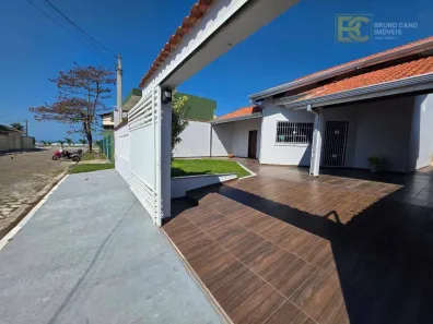Sobrado com 4 Quartos à venda, 190m² no Jardim Beira-Mar, Peruíbe