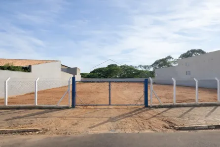 Imóvel Comercial para alugar, 1750m² no Vila Engler, Bauru