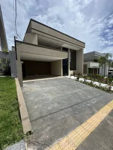 Casa com 3 Quartos à venda, 200m² no Jardins Nápoles, Senador Canedo