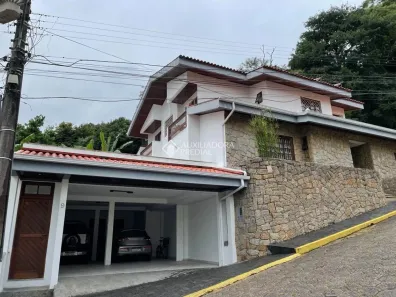 Casa com 5 Quartos à venda, 285m² no Córrego Grande, Florianópolis