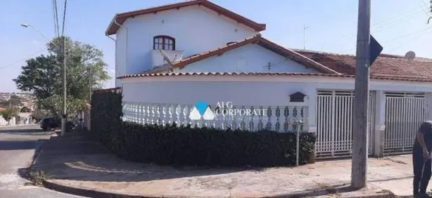 Casa com 3 Quartos à venda, 250m² no Conjunto Habitacional Parque Itajaí, Campinas