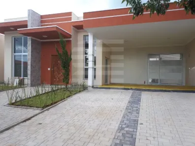 Casa de Condomínio com 3 Quartos à venda, 186m² no , Holambra