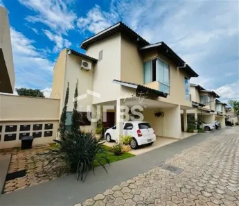 Casa de Condomínio com 3 Quartos à venda, 230m² no Jardim Atlântico, Goiânia