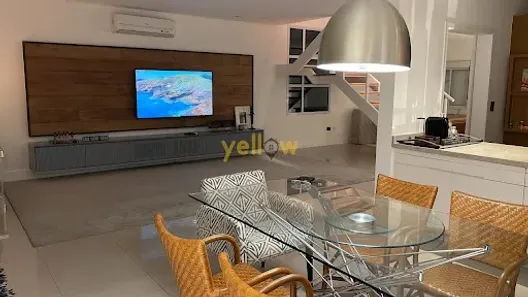 Casa de Condomínio com 3 Quartos para alugar, 380m² no Jardim Imperial, Arujá