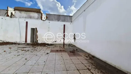 Lote/Terreno à venda, 600m² no Nossa Senhora das Graças, Uberlândia