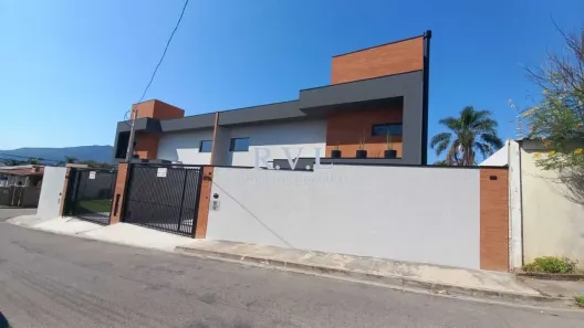 Sobrado com 3 Quartos à venda, 135m² no Chácaras Itapetininga, Atibaia