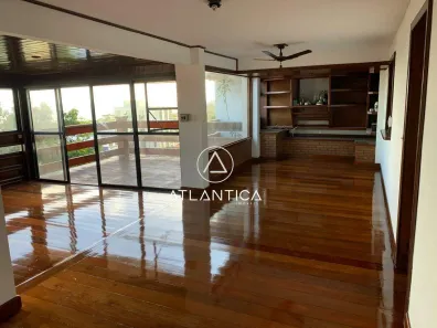 Casa com 5 Quartos à venda, 331m² no Glória, Macaé