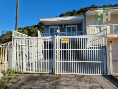 Sobrado com 4 Quartos para alugar, 167m² no Tabuleiro, Matinhos