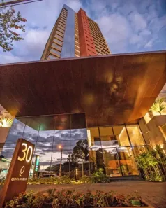 Apartamento com 3 Quartos para alugar, 146m² no Tubalina, Uberlândia
