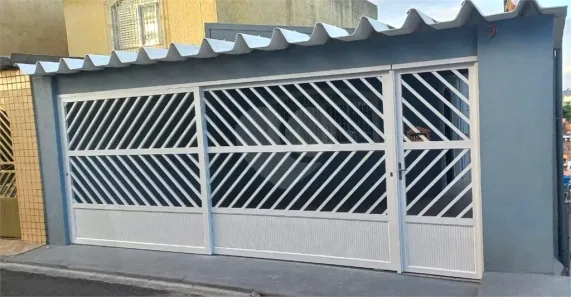 Sobrado com 5 Quartos à venda, 204m² no Jardim Fontalis, São Paulo