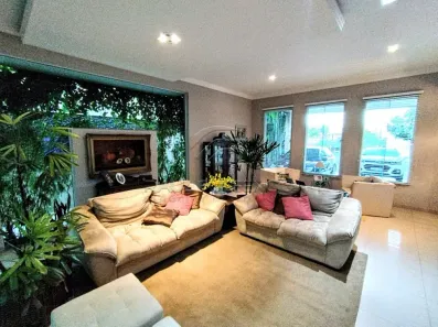 Casa de Condomínio com 3 Quartos à venda, 180m² no Esperança, Londrina