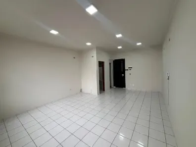 Sala Comercial para alugar, 32m² no Vila Mathias, Santos