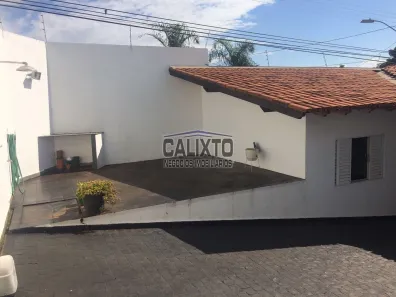 Casa com 3 Quartos à venda, 199m² no Martins, Uberlândia