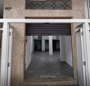 Ponto Comercial para alugar, 110m² no Leme, Rio de Janeiro