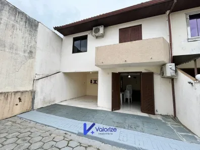 Sobrado com 3 Quartos à venda, 83m² no Caravelas I, Matinhos