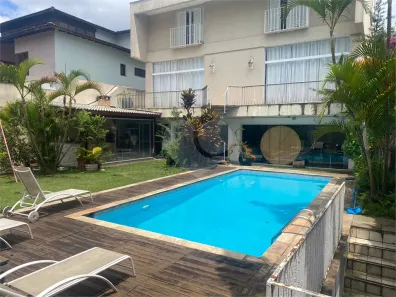 Sobrado com 4 Quartos à venda, 690m² no Chácara Monte Alegre, São Paulo