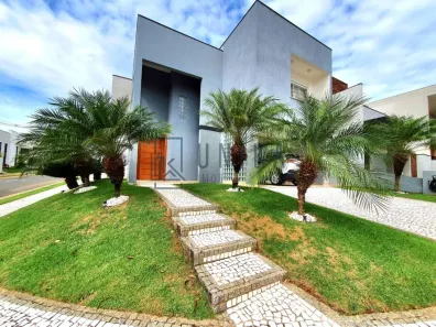 Sobrado com 4 Quartos à venda, 264m² no Swiss Park, Campinas