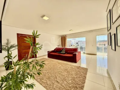 Casa de Condomínio com 4 Quartos à venda, 200m² no Rosa dos Ventos, Vespasiano