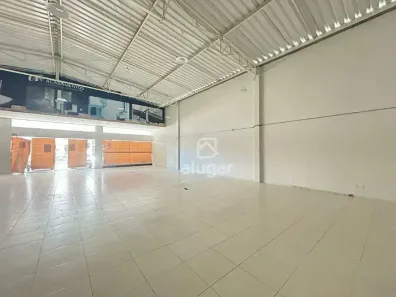 Ponto Comercial para alugar, 400m² no Centro, Montes Claros