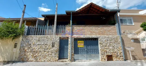 Sobrado com 2 Quartos à venda, 161m² no Jardim Bela Vista, Jacareí