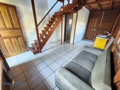 Casa com 1 Quarto para alugar, 36m² no Barra da Lagoa, Florianópolis