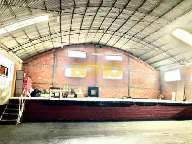 Galpão/Depósito/Armazém para alugar, 700m² no Cidade Nova, Caxias do Sul