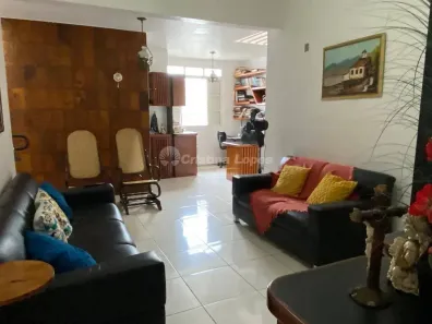 Casa com 4 Quartos à venda, 294m² no Jóquei, Teresina