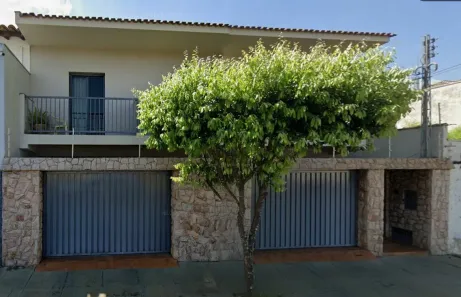  com 4 Quartos para alugar, 289m² no Centro, Franca
