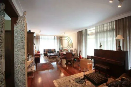 Sobrado com 5 Quartos para alugar, 324m² no Butantã, São Paulo
