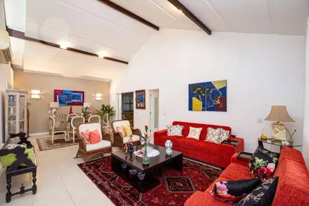 Casa de Condomínio com 4 Quartos à venda, 250m² no Badu, Niterói