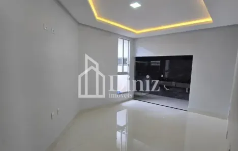 Casa com 2 Quartos à venda, 177m² no Residencial Jardins do Lago, Anápolis