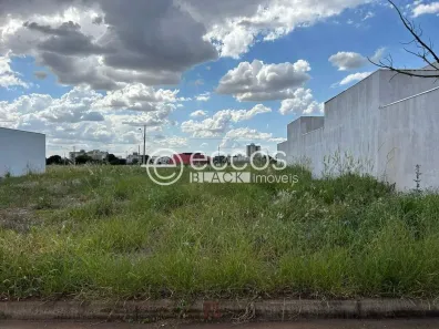 Lote/Terreno à venda, 275m² no Novo Mundo, Uberlândia