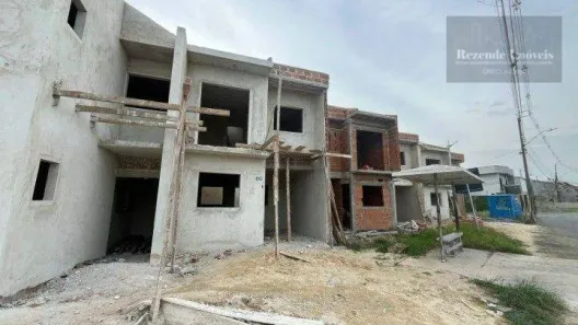 Sobrado com 2 Quartos à venda, 70m² no Cidade Industrial, Curitiba