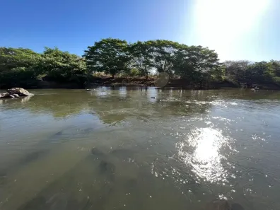 Fazenda/Sítio à venda, 2500m² no Setor Bueno, Goiânia