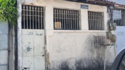 Casa com 1 Quarto à venda, 55m² no Itaúna, São Gonçalo