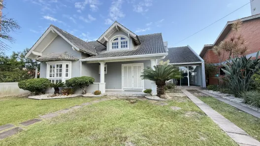 Casa com 5 Quartos à venda, 400m² no Tramandaí, Tramandaí