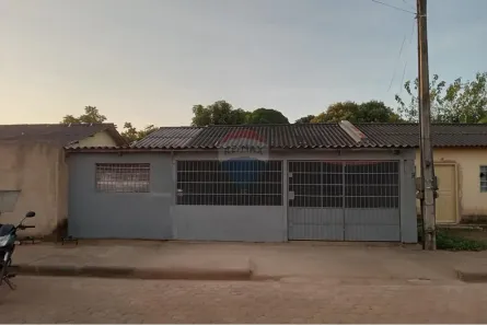 Casa com 3 Quartos à venda, 180m² no Socialista, Porto Velho