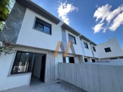 Sobrado com 2 Quartos à venda, 60m² no Oriço, Gravataí