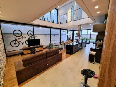 Casa de Condomínio com 3 Quartos à venda, 270m² no Iporanga, Sorocaba