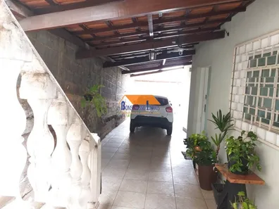 Casa com 3 Quartos à venda, 130m² no Ermelinda, Belo Horizonte
