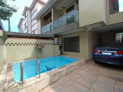 Sobrado com 3 Quartos à venda, 160m² no Embaré, Santos