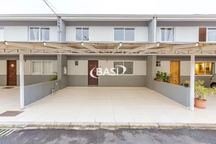 Sobrado com 3 Quartos para alugar, 72m² no Boqueirão, Curitiba