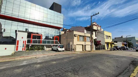 Imóvel Comercial para alugar, 650m² no Estreito, Florianópolis
