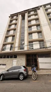 Apartamento com 3 Quartos para alugar, 115m² no Granbery, Juiz de Fora
