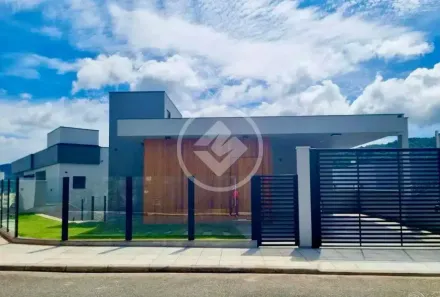 Casa com 3 Quartos à venda, 360m² no Córrego Grande, Florianópolis